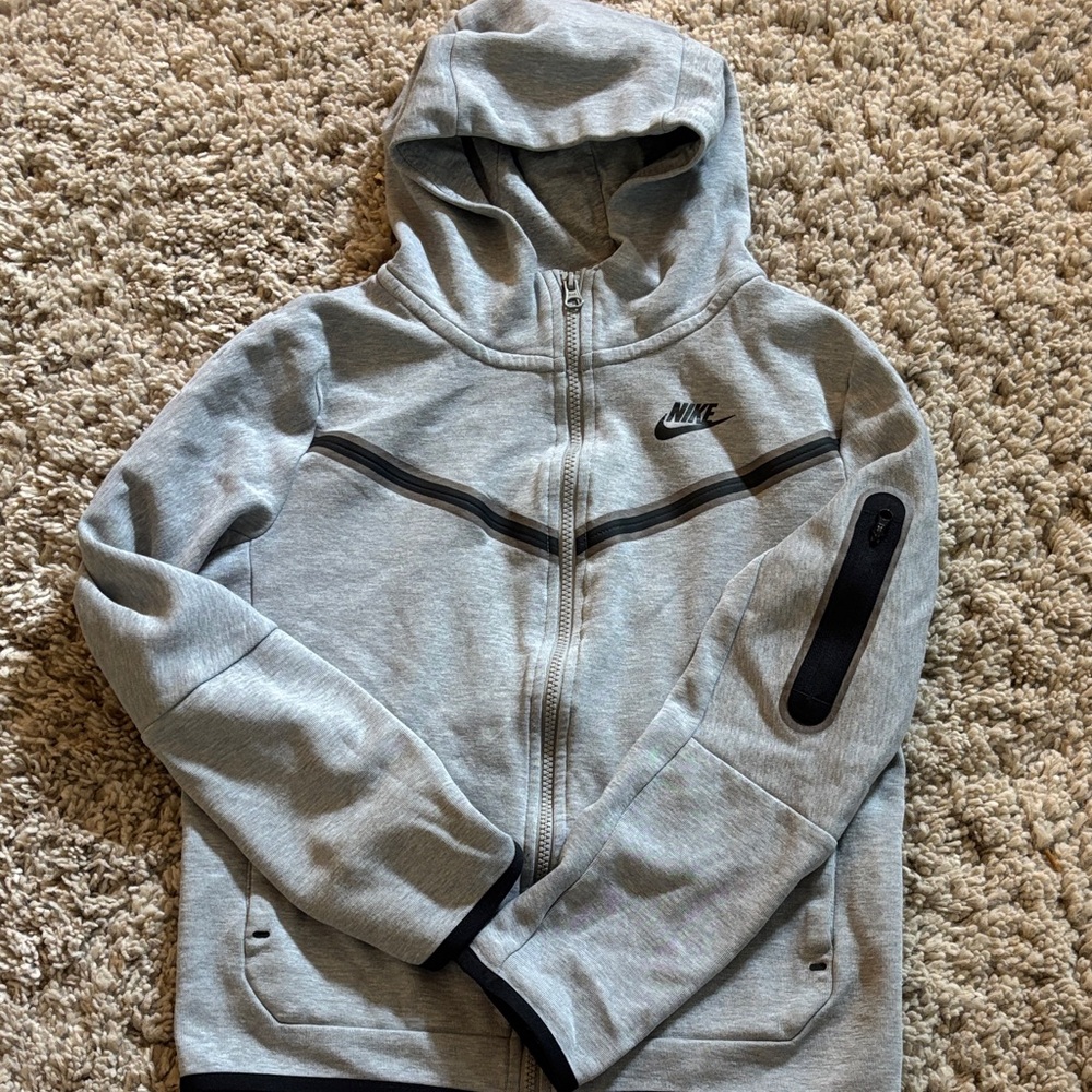 Nike Light Gray Hoodie with Black Details
